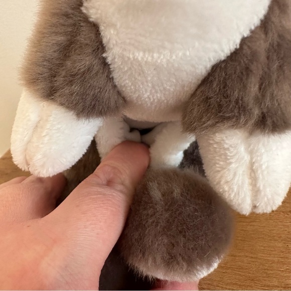 American Girl Doll Kiras Kangaroo No Joey Baby Stuffed Plush With Pouch Plushie - Picture 12 of 15